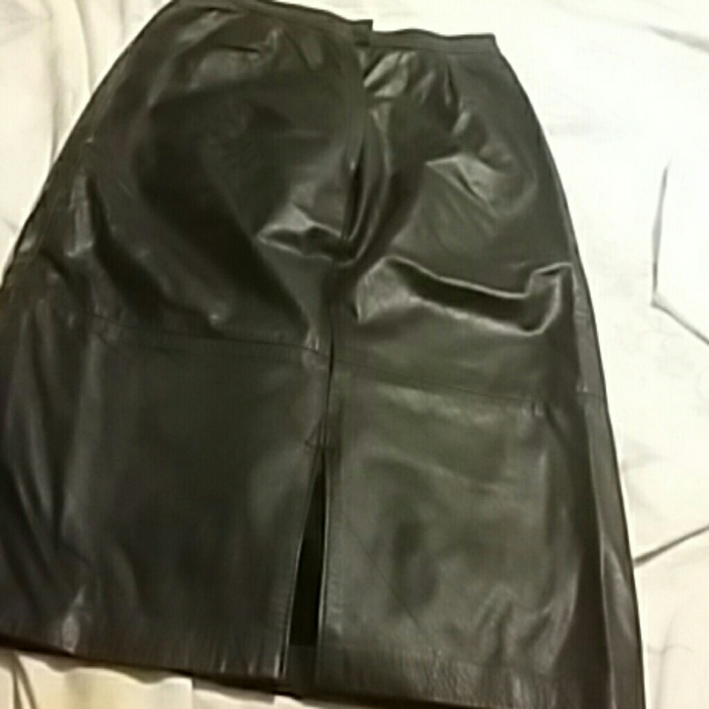 Leather black skirt